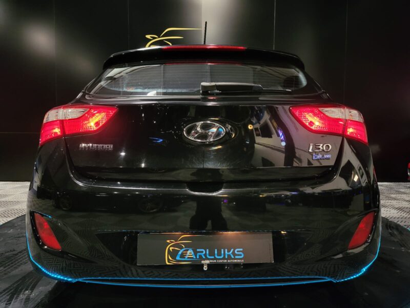 HYUNDAI I30 1.6 CRDI 90cv BLUE DRIVE Pack SENSATION , Régulateur , Climatisation 