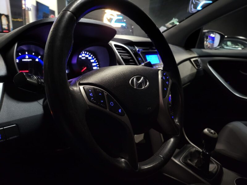 HYUNDAI I30 1.6 CRDI 90cv BLUE DRIVE Pack SENSATION , Régulateur , Climatisation 