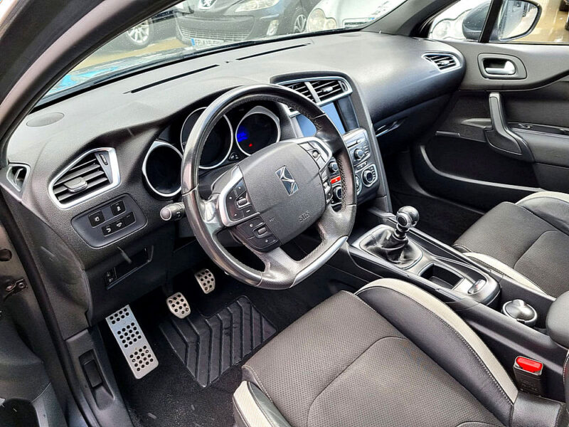 CITROEN DS4 1.6 HDi 115 So Chic