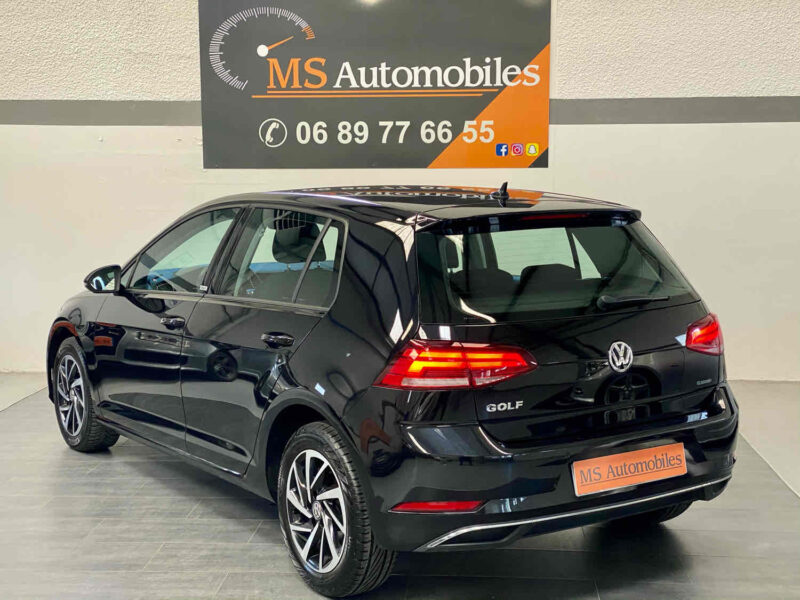 VOLKSWAGEN GOLF  2019