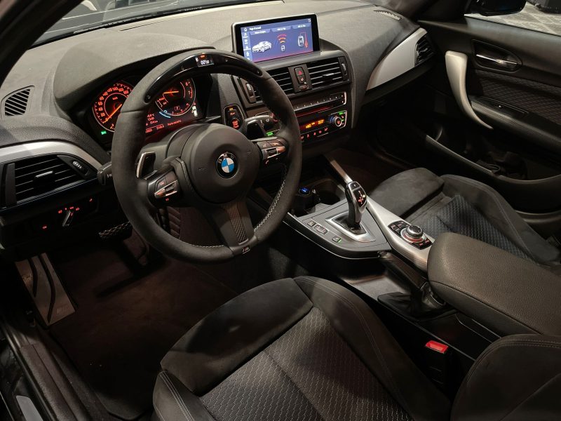 BMW SERIE 1 M 135i 3.0 l 320 cv VOLANT SHIFT LIGHT / LIGNE PERF / CARPLAY / ECRAN PHASE 2
