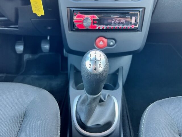 Renault Clio 1.2 16v 75ch Access 2012