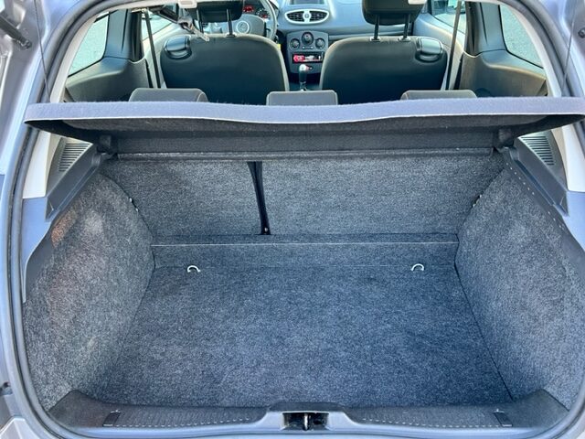 Renault Clio 1.2 16v 75ch Access 2012