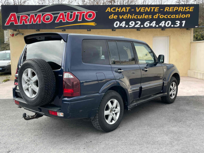 MITSUBISHI PAJERO Long 2004