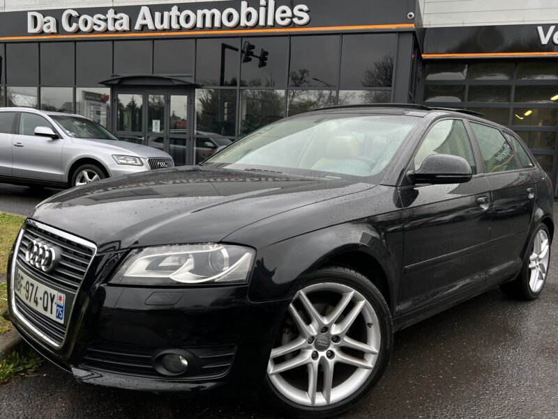 AUDI A3 II PHASE 2 SPORTBACK 2.0 TDI 140 Cv 88 200 Kms BVA TOIT OUVRANT GPS CARPLAY - Garantie1an