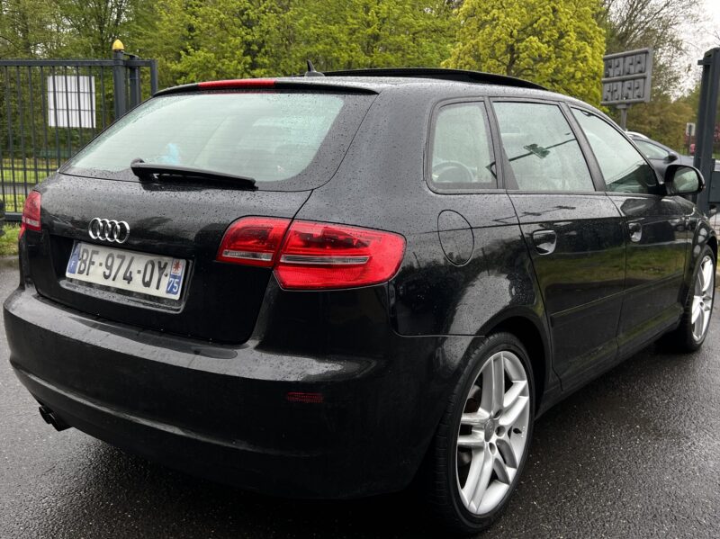 AUDI A3 II PHASE 2 SPORTBACK 2.0 TDI 140 Cv 88 200 Kms BVA TOIT OUVRANT GPS CARPLAY - Garantie1an
