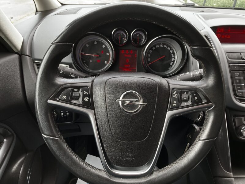 OPEL ZAFIRA TOURER C 2012