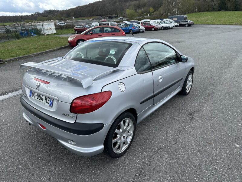 PEUGEOT 206 2001