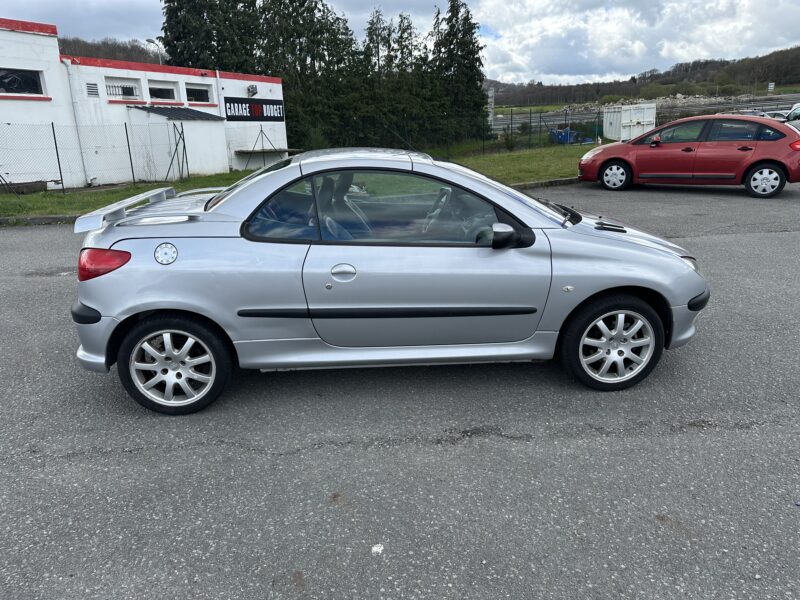 PEUGEOT 206 2001
