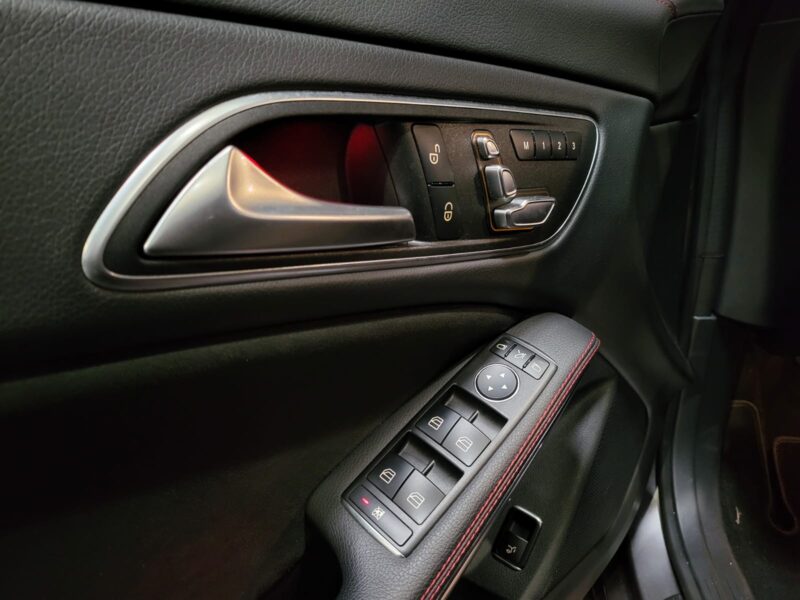 MERCEDES CLA  SHOOTING BREAK SW 45 AMG 4-MATIC 381cv TO / CARPLAY / CAMERA / SIEGE ELECT MEMOIRE