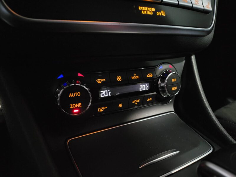 MERCEDES CLA  SHOOTING BREAK SW 45 AMG 4-MATIC 381cv TO / CARPLAY / CAMERA / SIEGE ELECT MEMOIRE