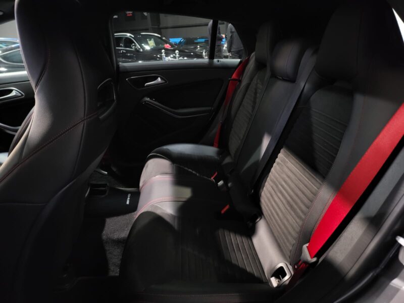 MERCEDES CLA  SHOOTING BREAK SW 45 AMG 4-MATIC 381cv TO / CARPLAY / CAMERA / SIEGE ELECT MEMOIRE