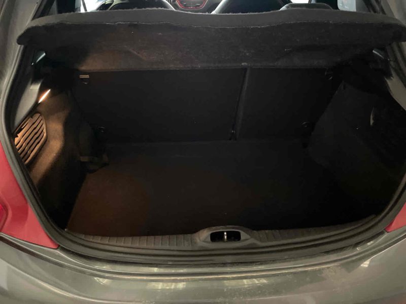 PEUGEOT 208 1.6 GTi 1598cm3 200cv