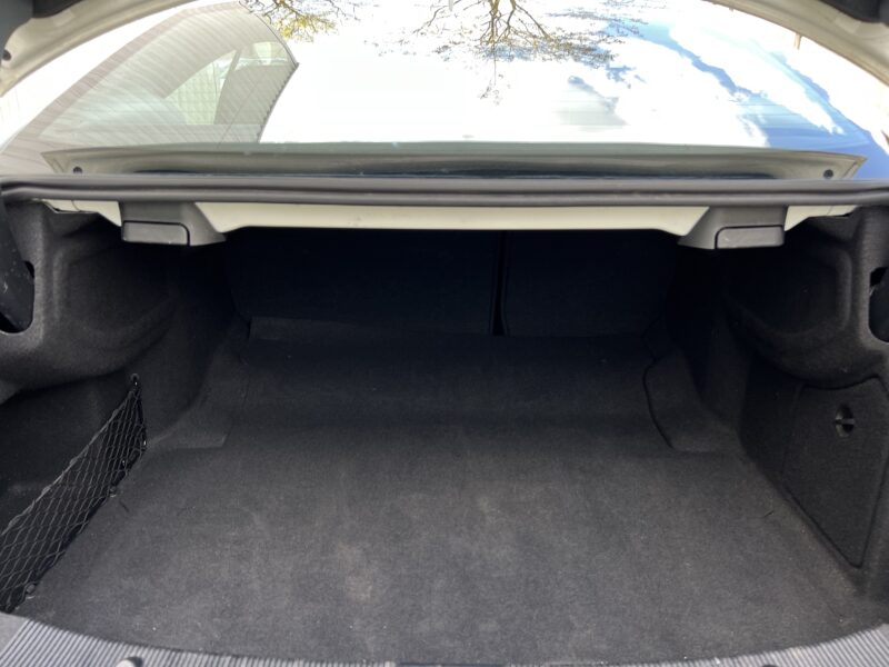 MERCEDES CLASSE E COUPE IV 200 CGI 1.8 BLUEEFFICIENCY 184 Cv BOITE AUTO GPS CRIT AIR 1 - Garantie1an