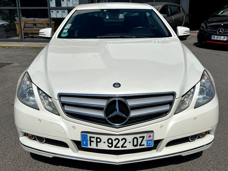 MERCEDES CLASSE E COUPE IV 200 CGI 1.8 BLUEEFFICIENCY 184 Cv BOITE AUTO GPS CRIT AIR 1 - Garantie1an