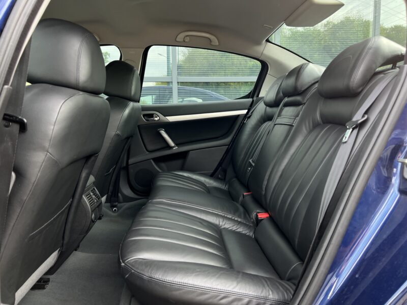 PEUGEOT 407 BERLINE 2.0 136 Cv BOITE AUTO 29 300 Kms REELS / Finition EXCLUSIVE - Garantie1an