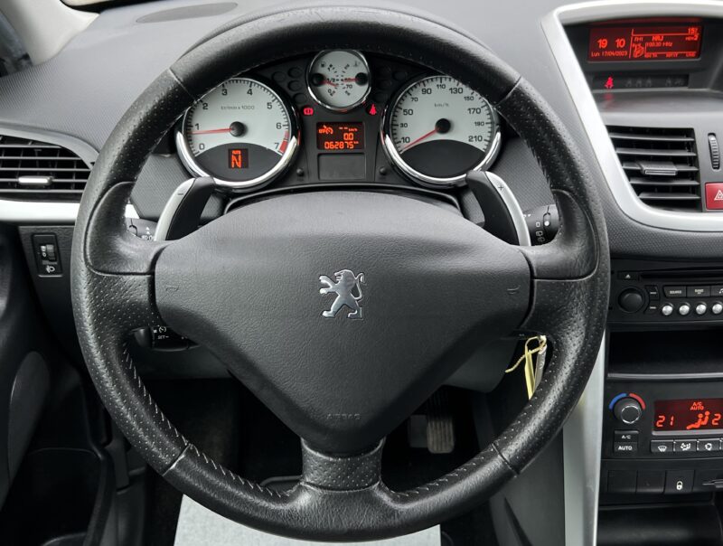 PEUGEOT 207 PHASE II 1.4 90 Cv 1ERE MAIN / BOITE AUTO 62 800 Kms 5 PORTES - Garantie1an