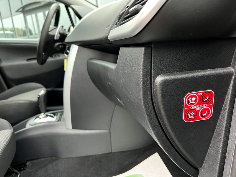 PEUGEOT 207 PHASE II 1.4 90 Cv 1ERE MAIN / BOITE AUTO 62 800 Kms 5 PORTES - Garantie1an