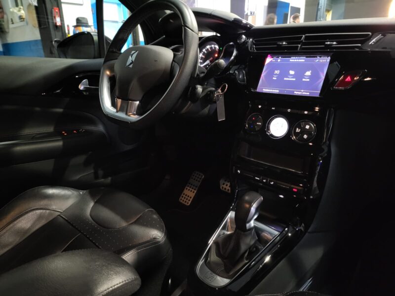 DS DS3 1.2 Puretech 110cv Performance Line, Caméra , Led , AppleCarplay