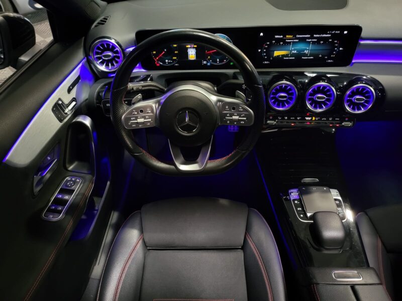 MERCEDES CLASSE A 200 2019 163cv AMG-line / TOIT OUVRANT/ENTRETIEN MERCEDES 