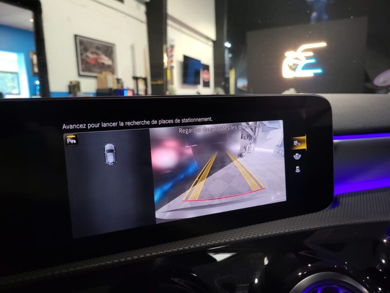 MERCEDES CLASSE A 200 2019 163cv AMG-line / TOIT OUVRANT/ENTRETIEN MERCEDES 