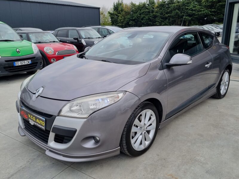 RENAULT MEGANE III Coupé 1.5 dCi 106 Privilege