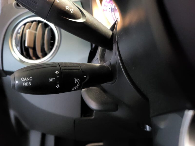 FIAT 500 1.2 69cv DUALOGIQUE TOIT OUVRANT / CARPLAY / GPS PRO / PACK SPORT 1er MAIN