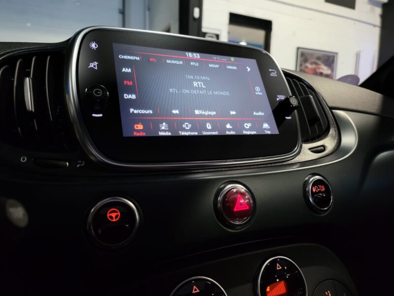 FIAT 500 1.2 69cv DUALOGIQUE TOIT OUVRANT / CARPLAY / GPS PRO / PACK SPORT 1er MAIN
