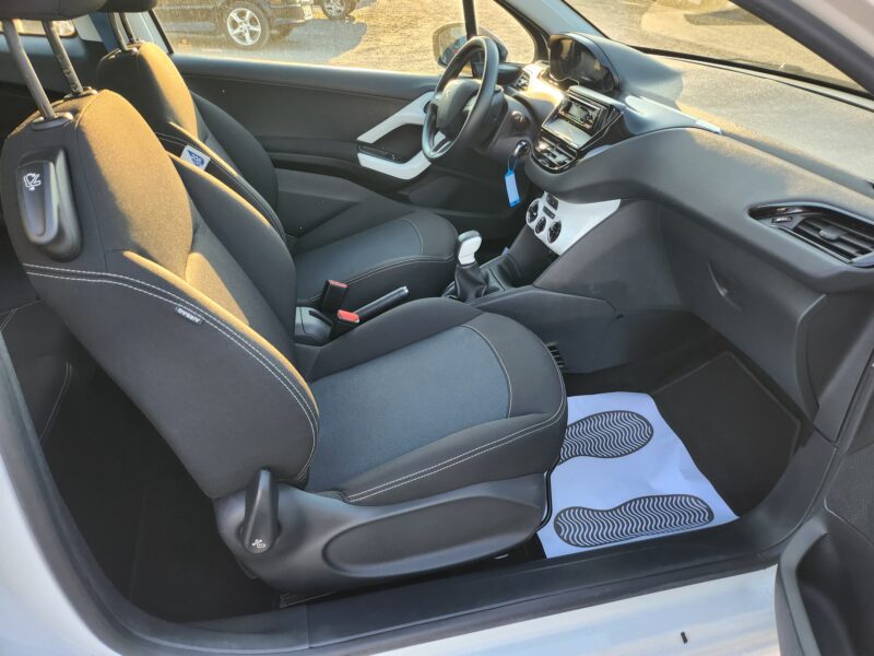 PEUGEOT 208 1.0 68cv puretech like 2014 80000 km 