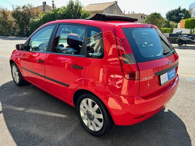 FORD FIESTA 1,4l FUTURA AUTOMATIQUE 2004