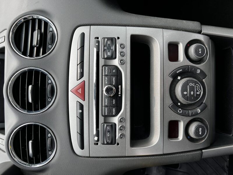 PEUGEOT 308 SW I 2012