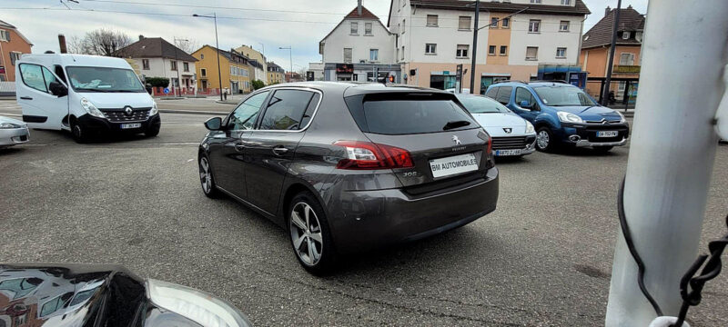 PEUGEOT 308 1.6 Blue HDI 115 CV Féline