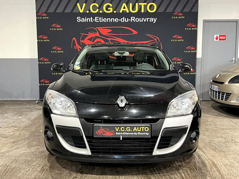 RENAULT MEGANE III Coupé 1.9DCI 130 ECO2 BOSE 