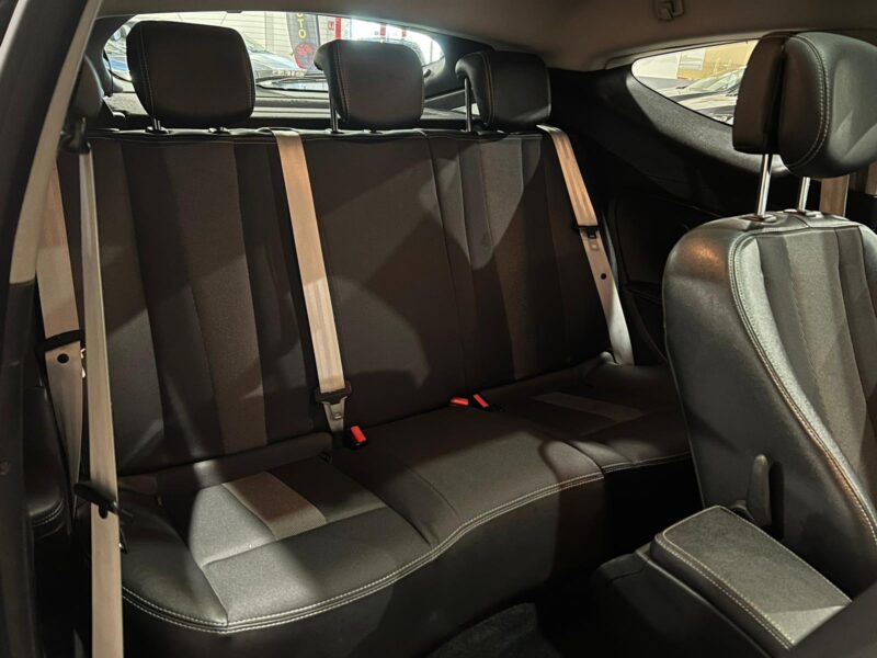 RENAULT MEGANE III Coupé 1.9DCI 130 ECO2 BOSE 