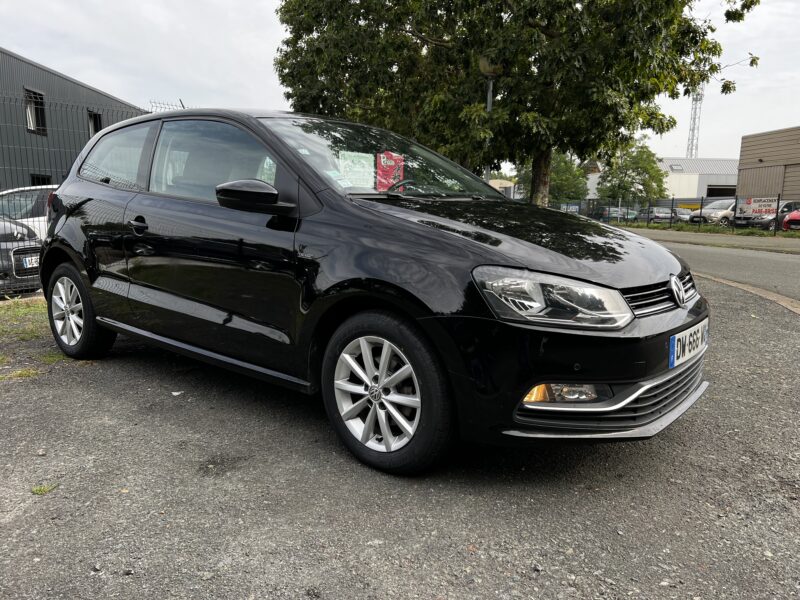 VOLKSWAGEN POLO V 2015