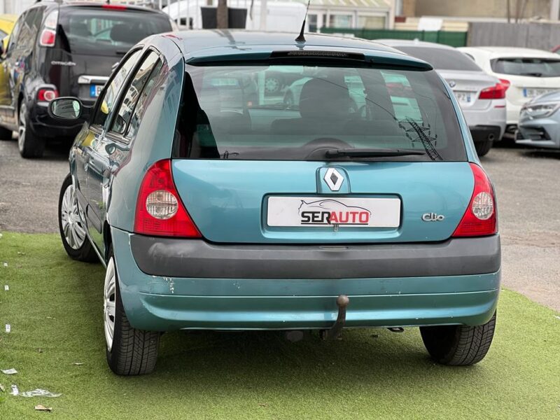 RENAULT CLIO II 2004