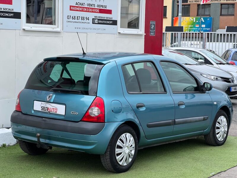 RENAULT CLIO II 2004