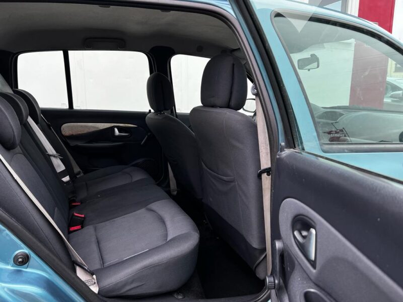 RENAULT CLIO II 2004