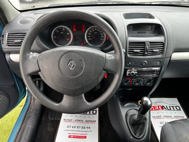 RENAULT CLIO II 2004