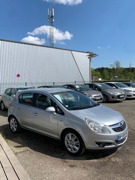 OPEL CORSA 1.4i 90cv 