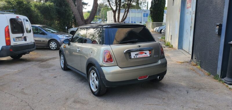 Mini Cooper phase 2 (R56) 1.6 i 16V 120 cv