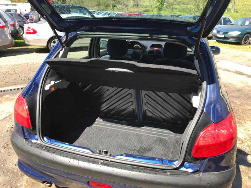 PEUGEOT 206 5 portes 2002