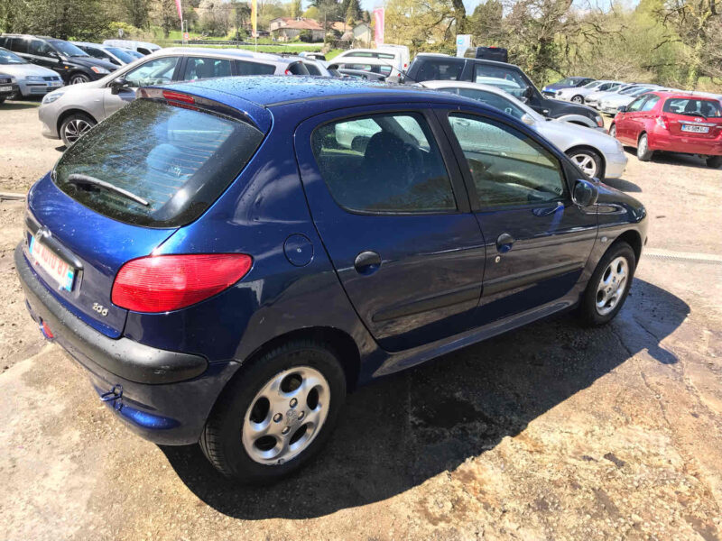 PEUGEOT 206 5 portes 2002