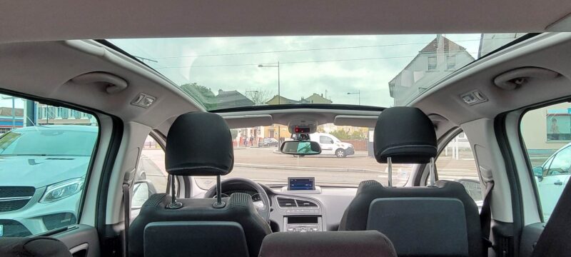 PEUGEOT 5008 1.6 HDi 112cv