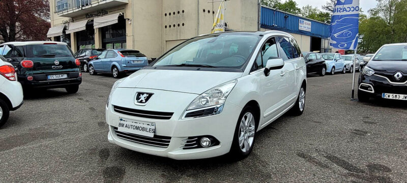 PEUGEOT 5008 1.6 HDi 112cv