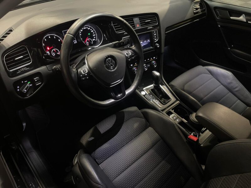 VOLKSWAGEN GOLF 7 1.4 TSI 150CH DSG7 CARAT
