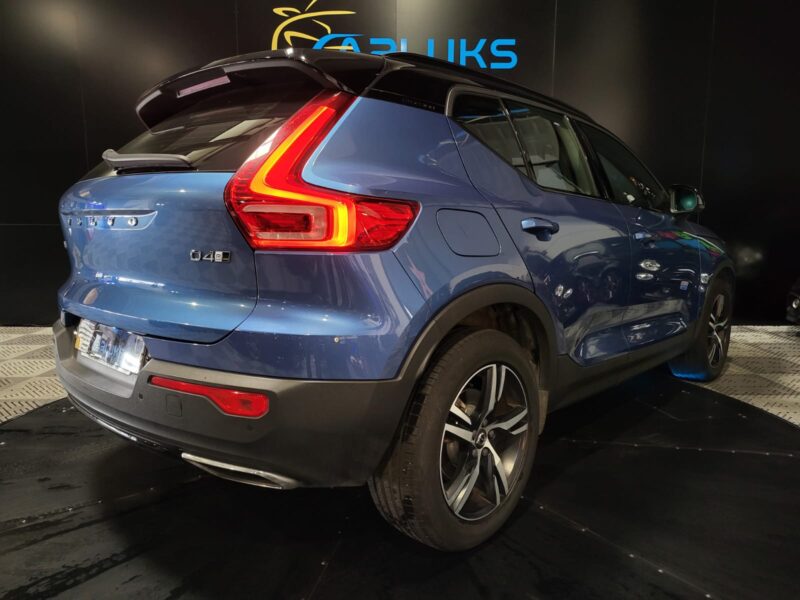 VOLVO XC40 D4 AWD 190CH R-DESIGN APPLE CARPLAY/ANDROID AUTO/CAMERA