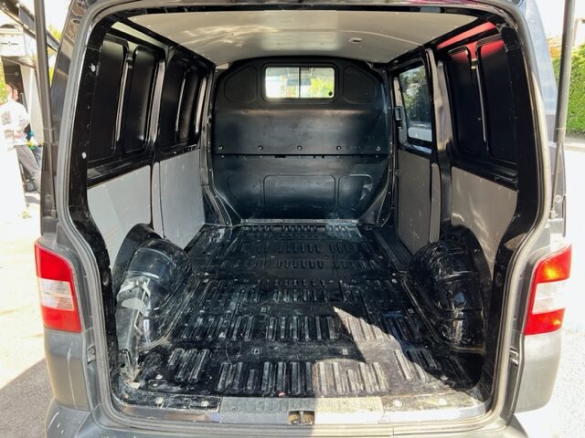 VOLKSWAGEN TRANSPORTER T5 140CH SPORT DSG7 2014