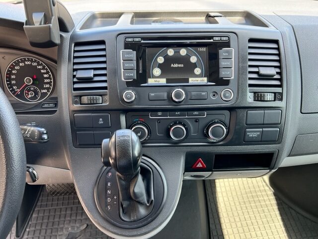 VOLKSWAGEN TRANSPORTER T5 140CH SPORT DSG7 2014