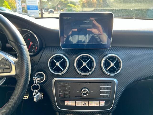 MERCEDES CLASSE A 180 AMG FASCINATION  BVM 2016